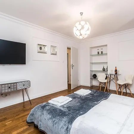 Appartamento Rent Like - Przejscie Garncarskie 10 Breslavia