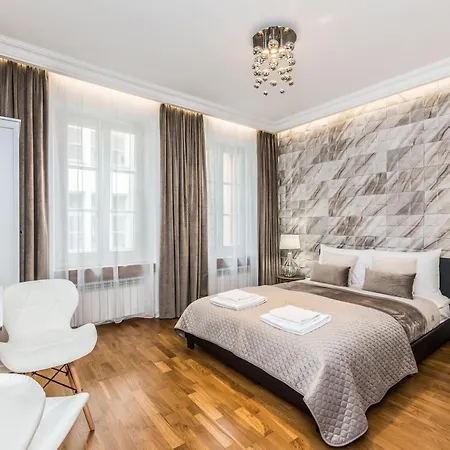 Rent Like - Przejscie Garncarskie 10